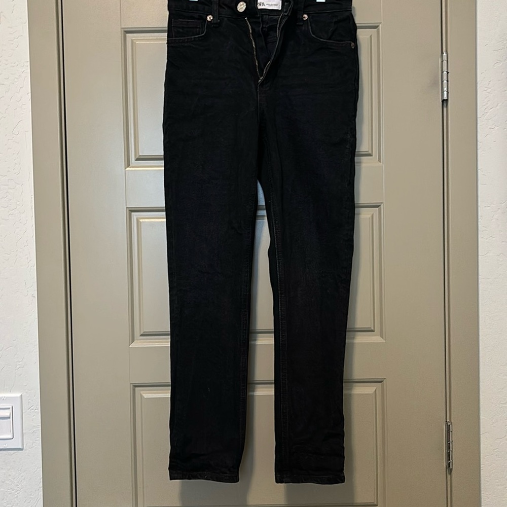 Women’s black high rise Zara Jeans | size Eur 34 US 2